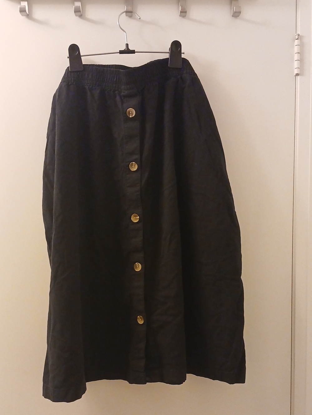 Joe Fresh Black Button-Front Midi Skirt